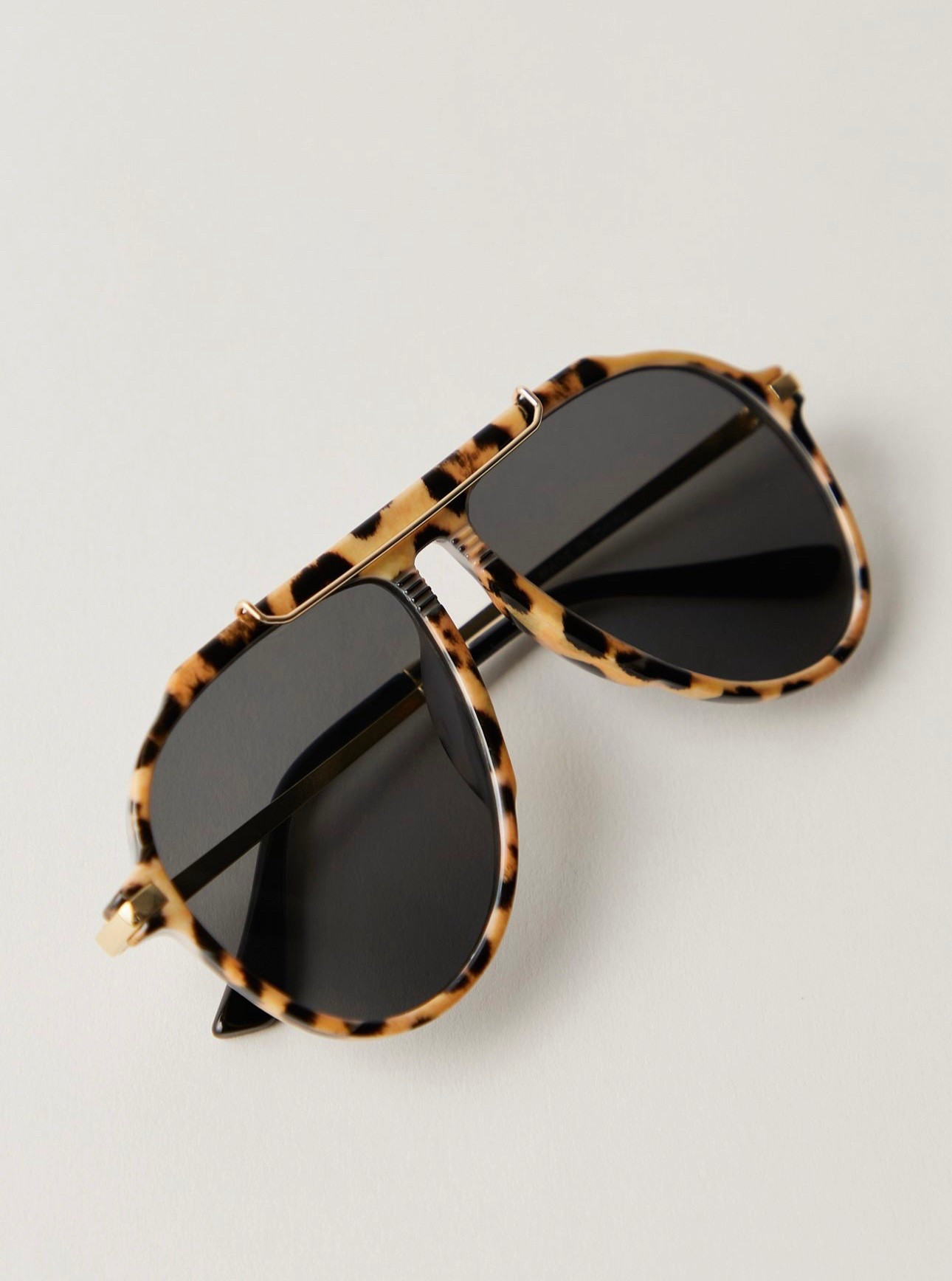 Free People $25 sunglasses! 🕶️ RUN! 


#LTKFindsUnder50 #LTKSpringSale #LTKStyleTip