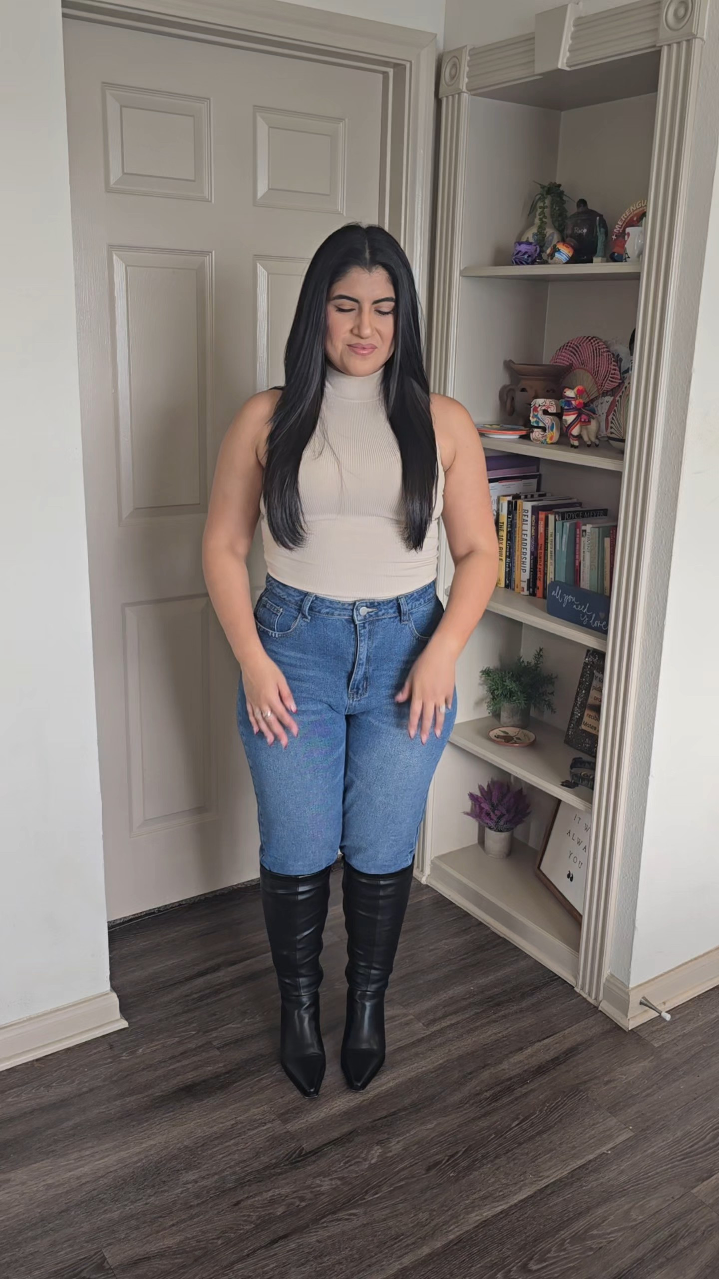 Here’s an outfit formula to save you the next time your brain says ‘I hate every single thing I own.’

#LTKGiftGuide #LTKHoliday #LTKFindsUnder100