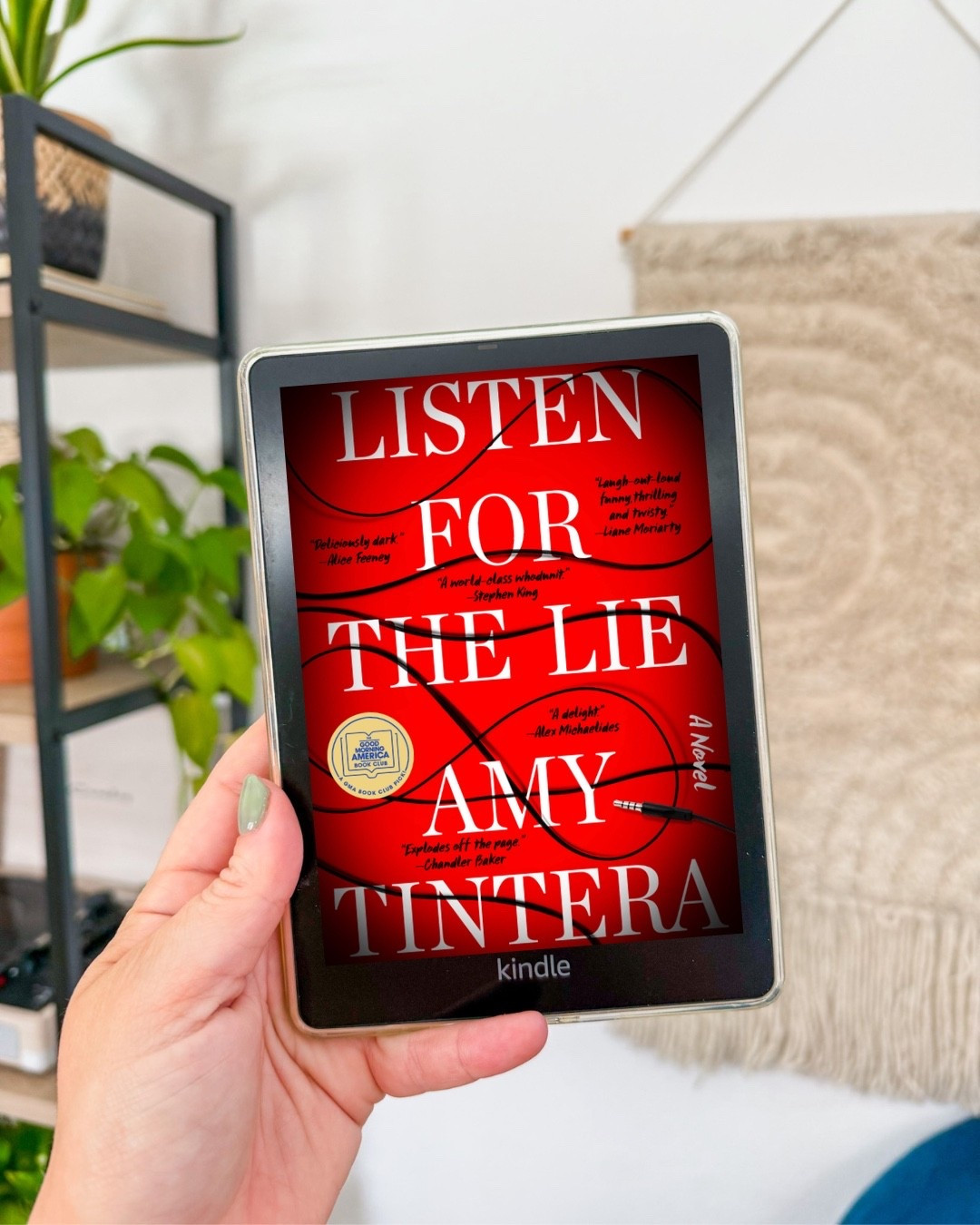 Listen for the Lie by Amy Tintera ⭐️⭐️⭐️⭐️⭐️