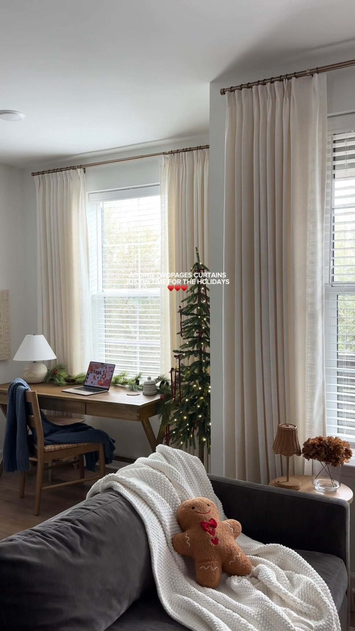 added these gorgeous curtains this weekend just in time for the holidays! 

twopages curtains, curtains, apartment living, living room decor, desk setup, work from home

#LTKHome #LTKSeasonal #LTKHoliday