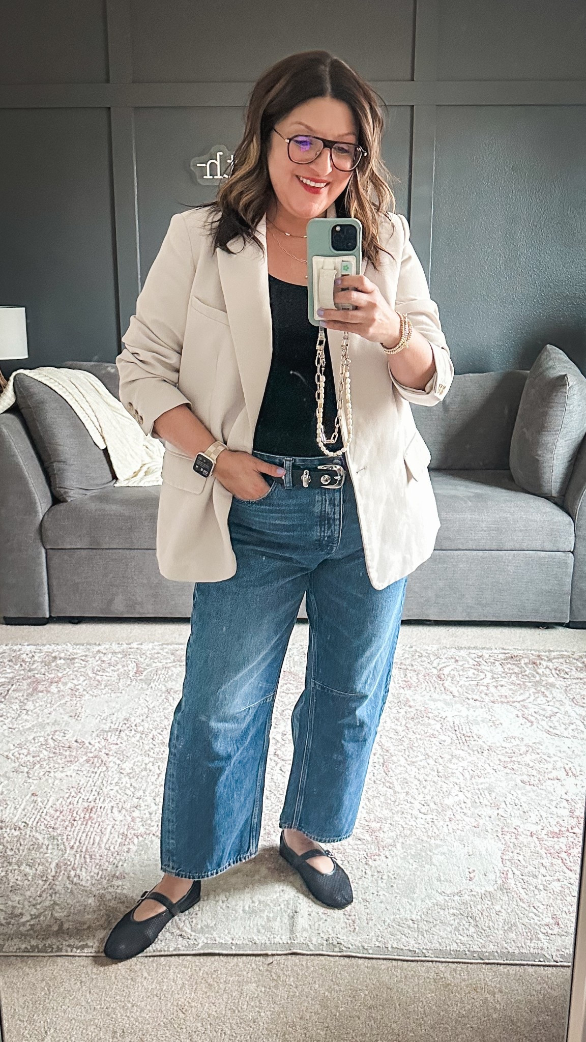 Today’s teacher look:
Open Edit blazer (XL), Old Navy tank (XL), Madewell studded belt (L), Madewell barre leg jeans (31), Steve Madden mesh flats 

#LTKMidsize #LTKOver40 #LTKSaleAlert