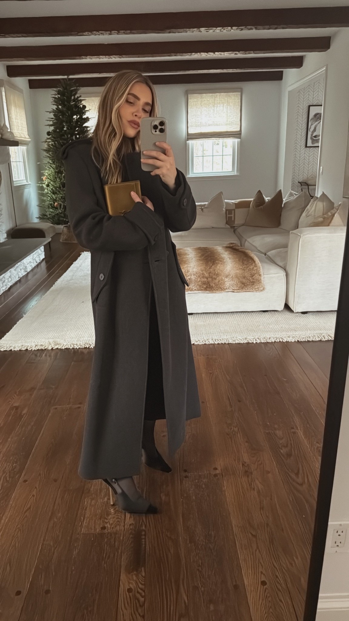 OOTN

Sweater is an investment but I've owned for 3 years quality is 12/10 a forever closet piece wearing small - also linked similar at lower price points 

Pants small (extremely high waisted)
Jacket small 
*Pumps are old Saint Laurent 