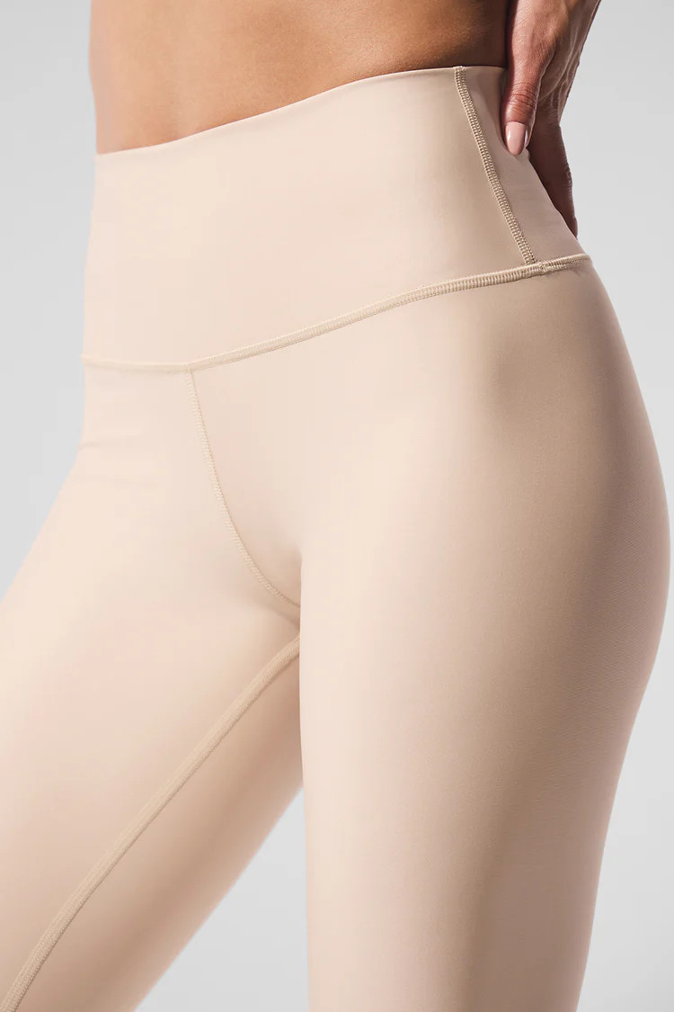 High-Waist Airlift Legging - Macadamia | Alo Yoga (US)