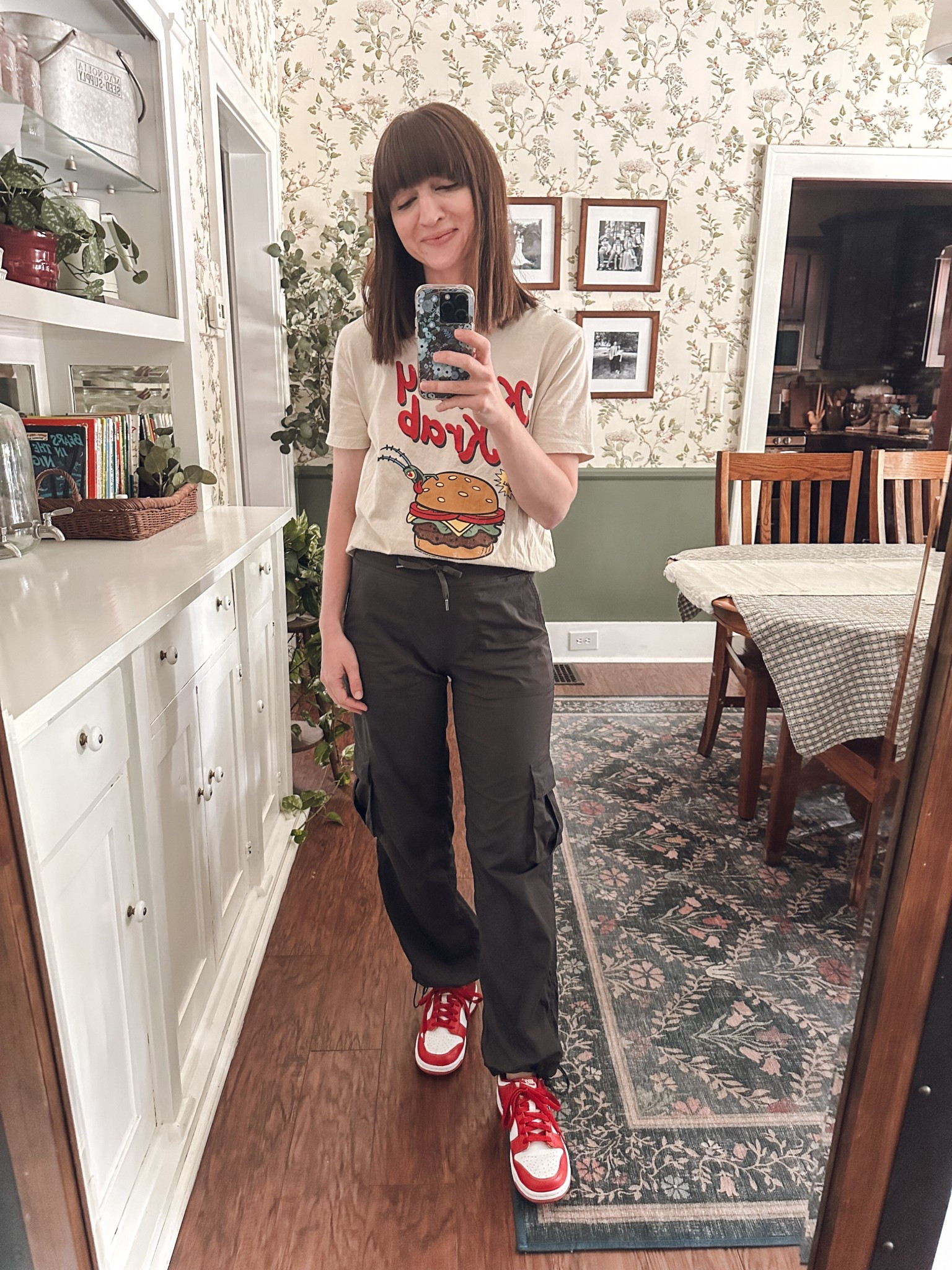 My Friday house cleaning outfit. 🙃

#oldnavy #luludupe #dupe #ootd #dotd #nike #momfit #athleisurewear #weekendstyle

#LTKSaleAlert #LTKFindsUnder50 #LTKShoeCrush