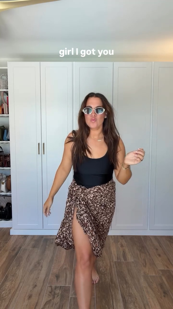 this + having a hot mom summer !! 💛🌞

follow + comment SHOP and I’ll send you all of these swim and coverup combos that are making me feel confident postpartum 

#amazonsummeroutfits #amazonsummerfashion #postpartumstyle #swimtryon