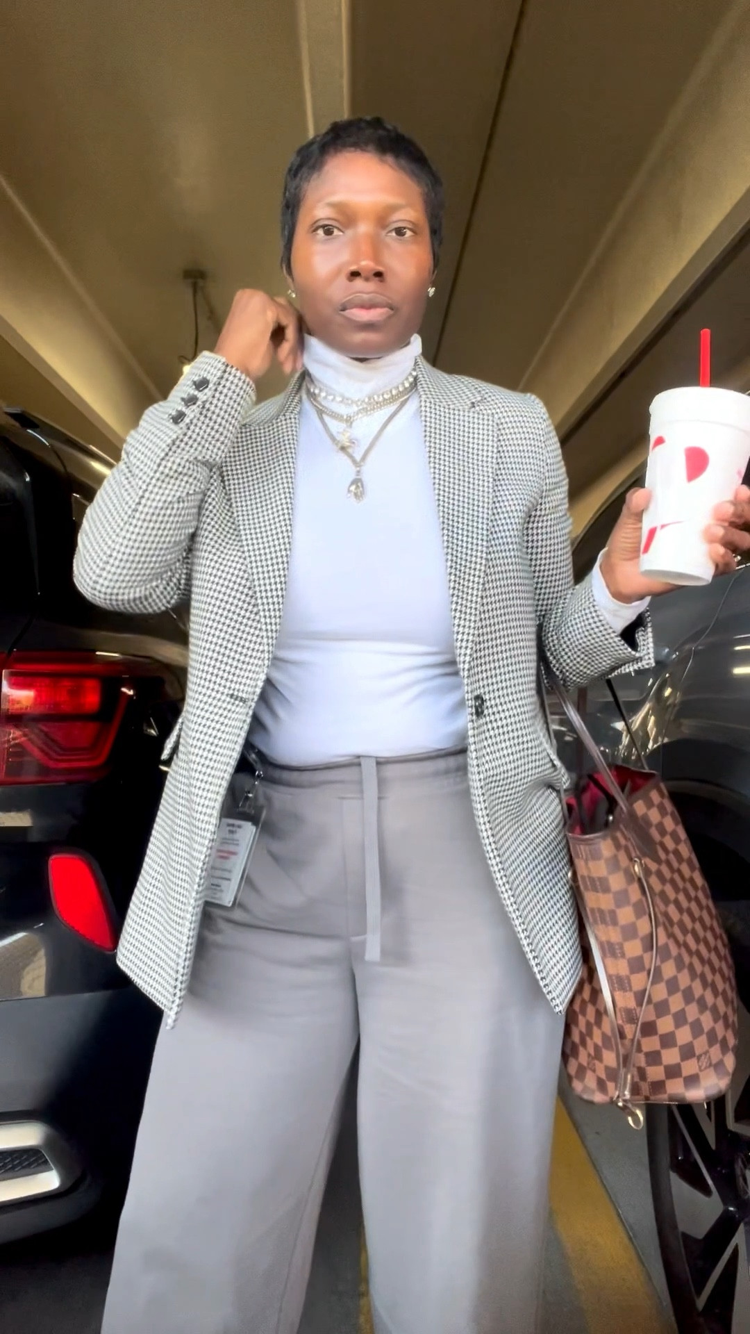 The perfect sweatpants for work. They come in 5 colors. 