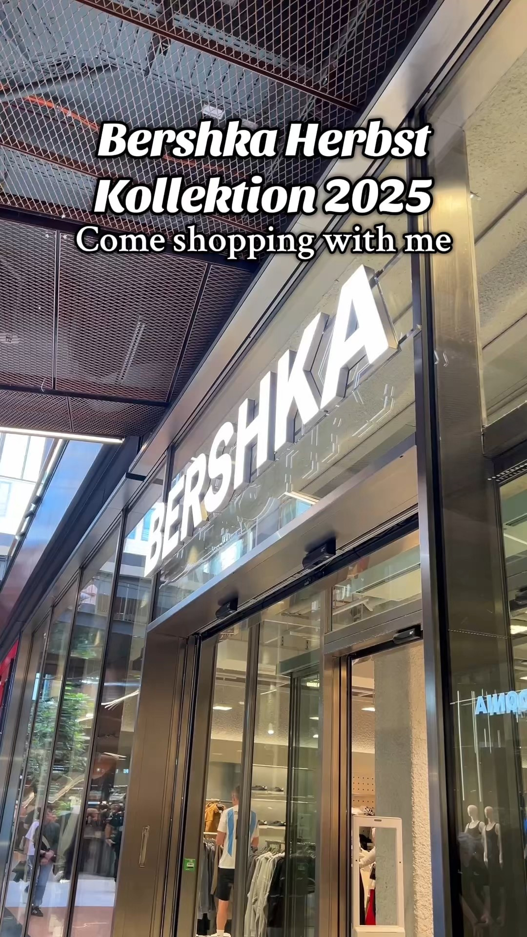 Wie findet ihr die aktuelle Herbstkollektion von Bershka?
Anprobieren konnte ich leider nichts, weil die Schlangen bei den Umkleidekabinen im Westfield Shoppingcenter immer so extrem lang sind. 

#LTKwinter #LTKautumn #LTKdeutschland