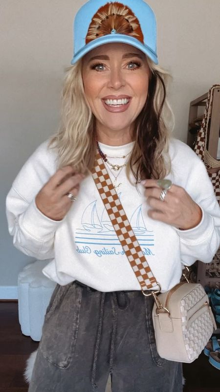 My OOTD 🔆
•Sweatshirt size m
•Pants @threebirdnest save with code MANDIE (comment SHOP on my reel for link) 
•Sneaks I size down 
•purse strap save with code MANDIE
•jewelry is @shopbeljoy save with code MANDIE25 
•initial necklace is @jamesmichelle save with code MANDIEMAULDIN 


•

#LTKstyletip #LTKVideo #LTKover40