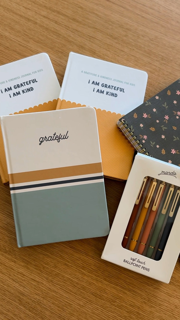 Start your mornings with gratitude using the Manda Mommy and Me Journal Bundle!