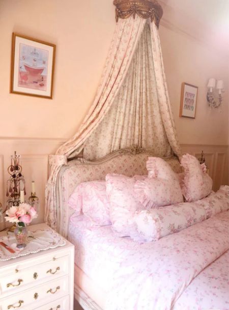 Shabby chic bedding, cottage, core love shack, fancy dorm room, master bedroom, primary bedroom, girly, pink, comforter, pillows, throw pillows
