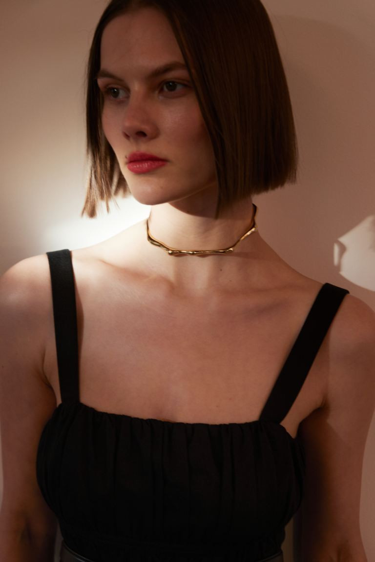 Sculptural Choker Necklace | H&M (UK, MY, IN, SG, PH, TW, HK)