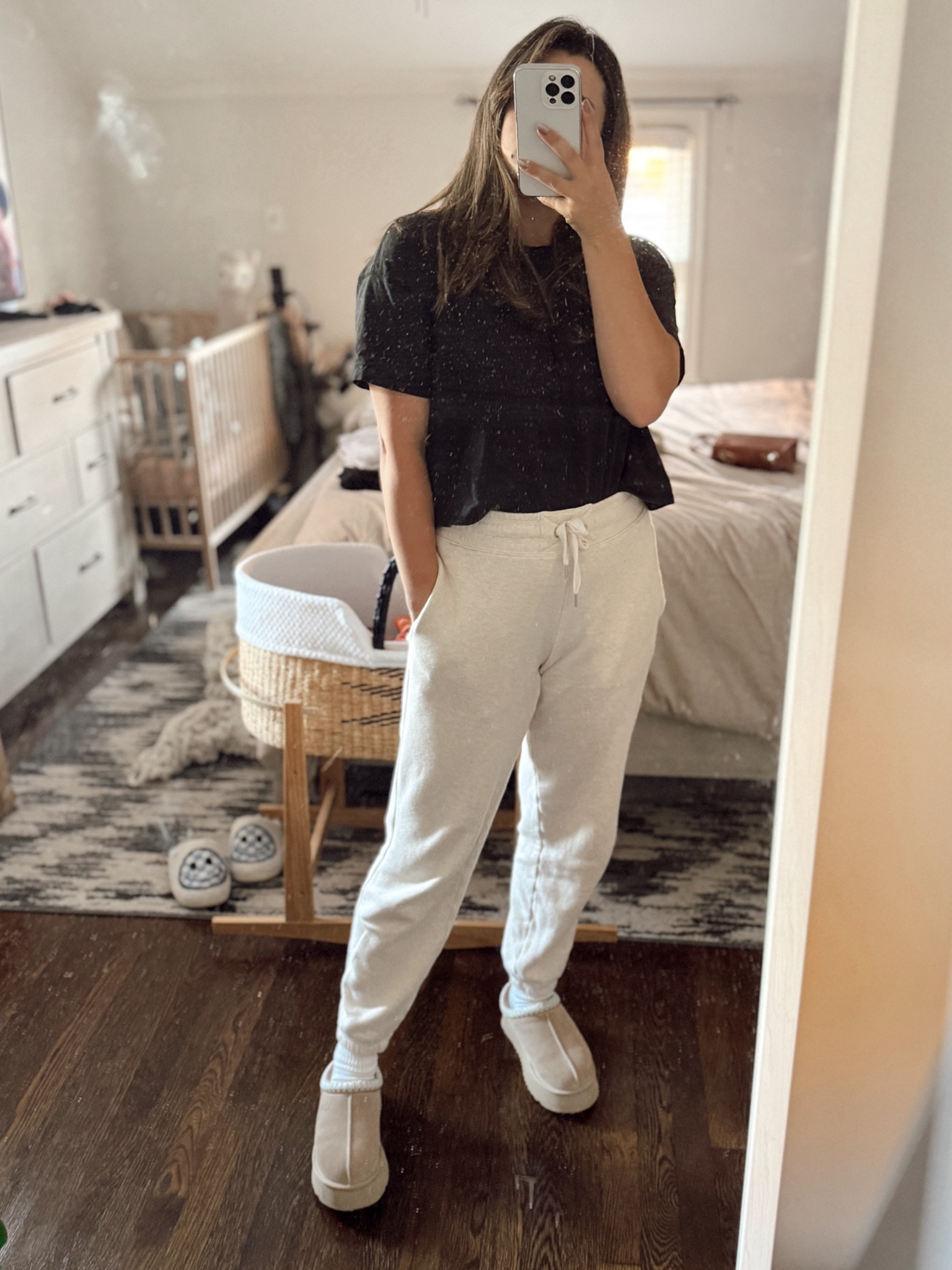 Lounge ootd 
These sweatpants are soooo comfy for postpartum 🙌🏼
Ugg dupes are $45!! 

#LTKFindsUnder100 #LTKFindsUnder50 #LTKBump