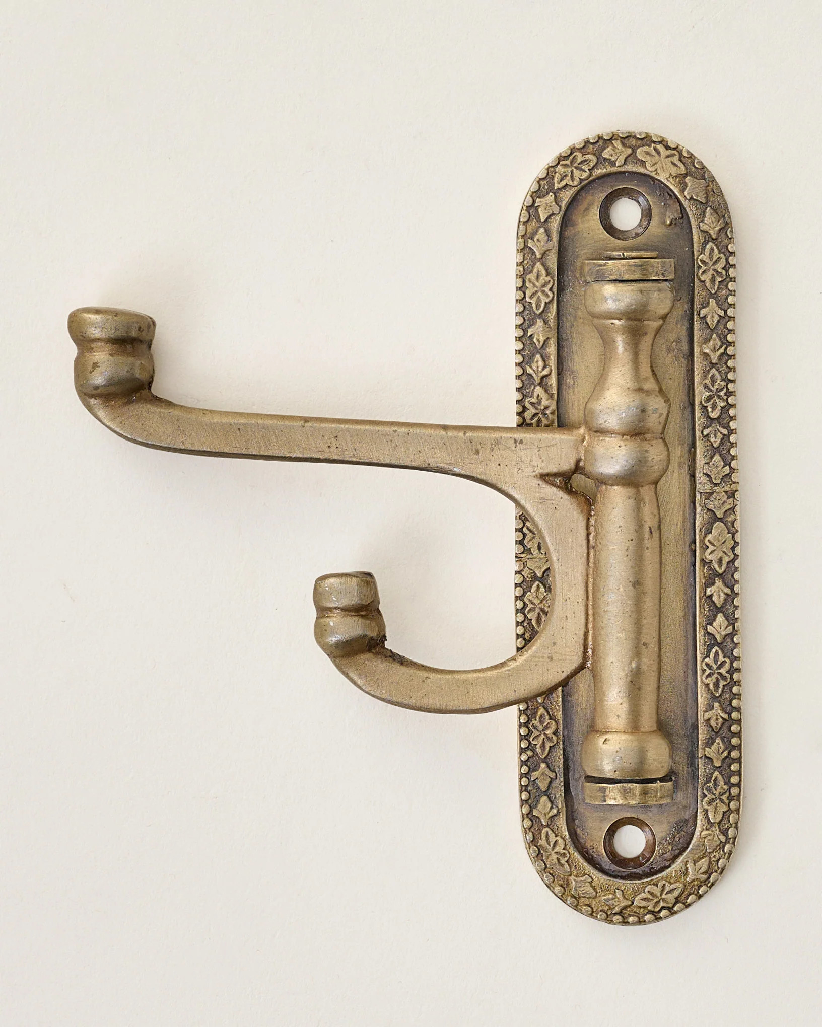 Vienna Swivel Single Hook | Magnolia