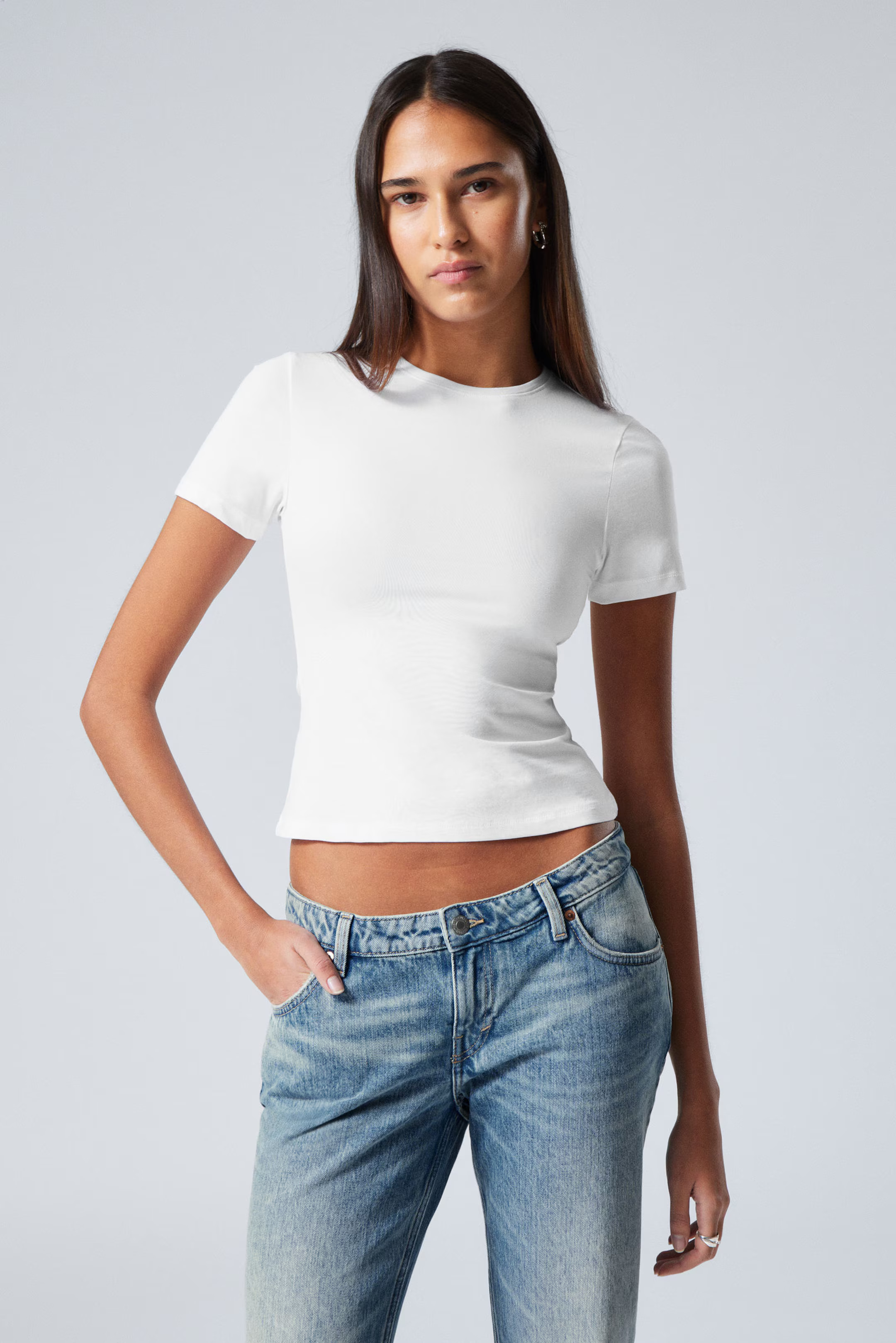 Slim Fitted T-shirt | Weekday