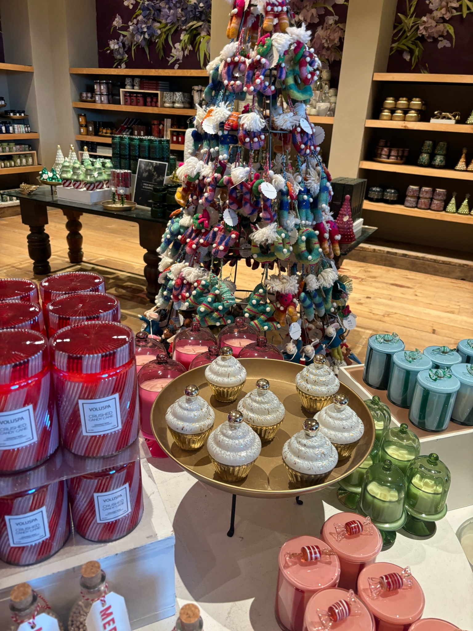 Christmas decorations ❣️🎄

#LTKHoliday #LTKGiftGuide #LTKSeasonal