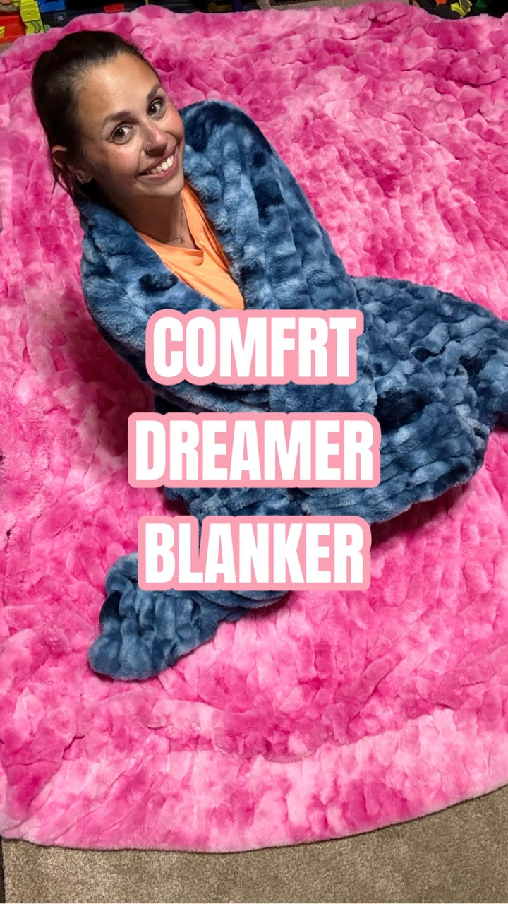 Perfect for camping or watching movies during a thunderstorm  The @comfrt Dreamer Blanket is all you’ll need. No other brand can compete  They’re selling fast so don’t sleep on these!! Get your hands on this using my link save 15% at checkout   I’m showing Lavender and Violet in size XL 💜  #comfrt #comfrtambassador #cozy #comfy #viral

#LTKSaleAlert #LTKvlog