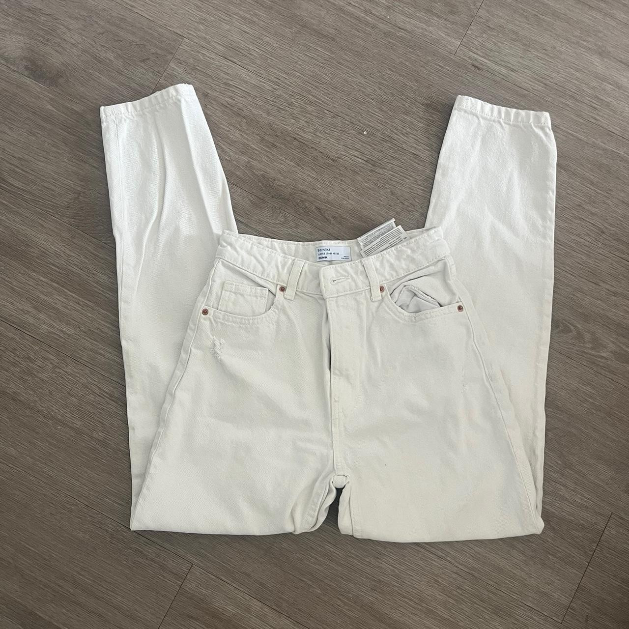 Bershka Women's Jeans - White/Cream - 0 | Depop US