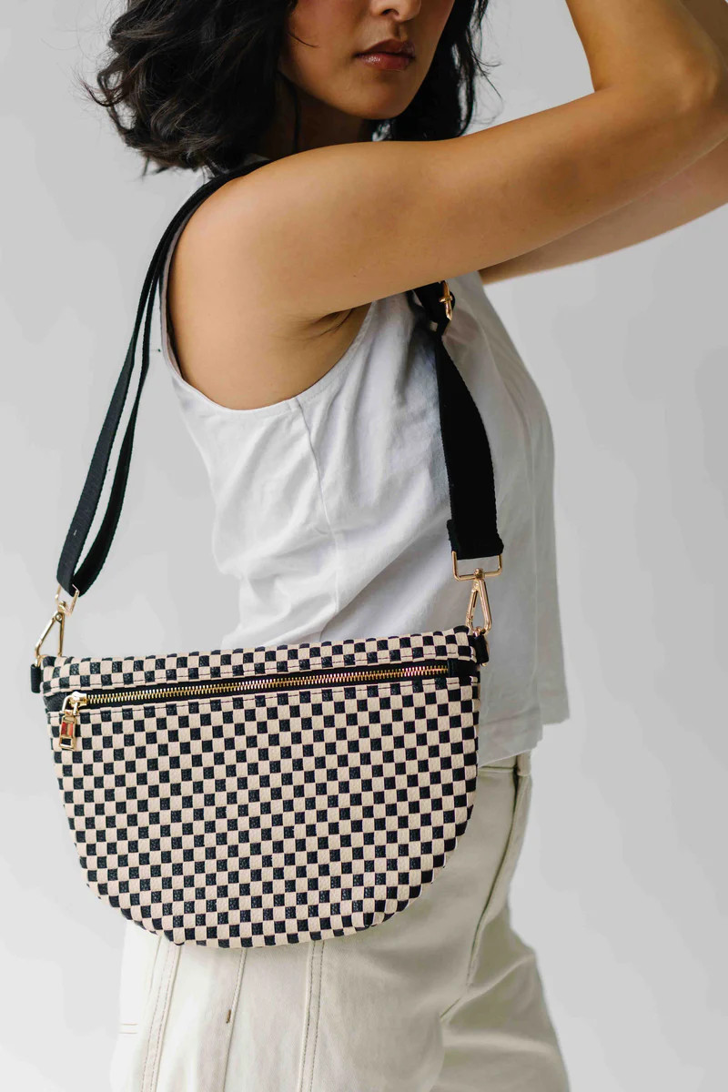 The Westlyn Woven Bag in Checkered Black | Piper & Scoot