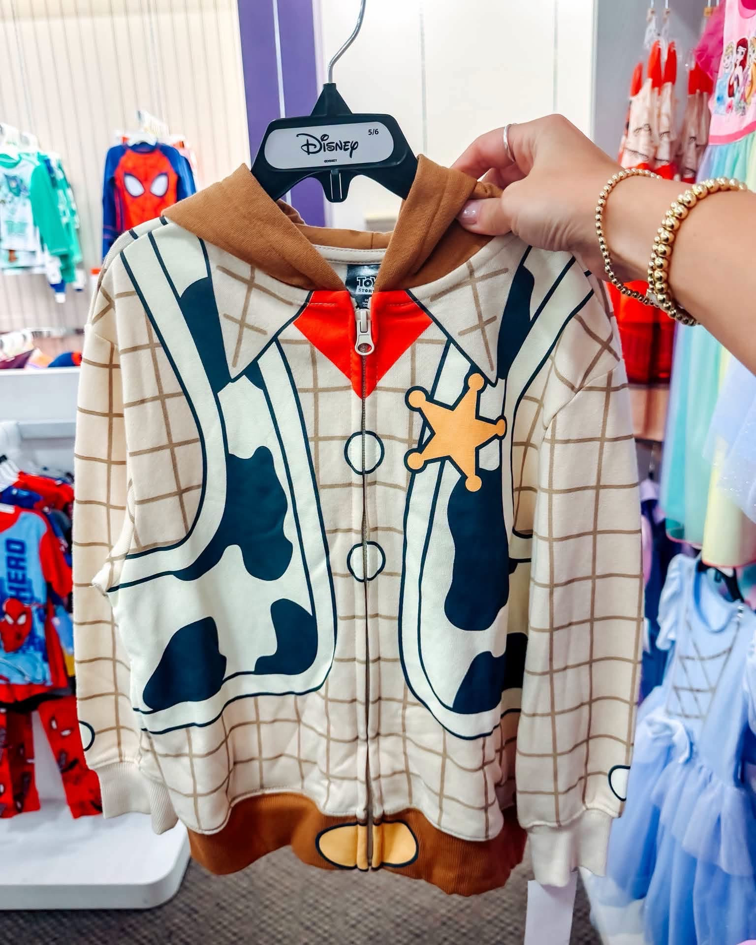 To infinity… and beyond the cutest kids’ hoodies! 🚀🤠

JCPenney has Buzz Lightyear and Woody zip-up hoodies that are perfect for little Toy Story fans. I don’t know which one is cuter… I’ll probably end up buying both. 💚💛

#JCPenney #DisneyKids #ToyStory #BuzzLightyear #Woody #KidsFashion #DisneyStyle #ToyStoryFans
