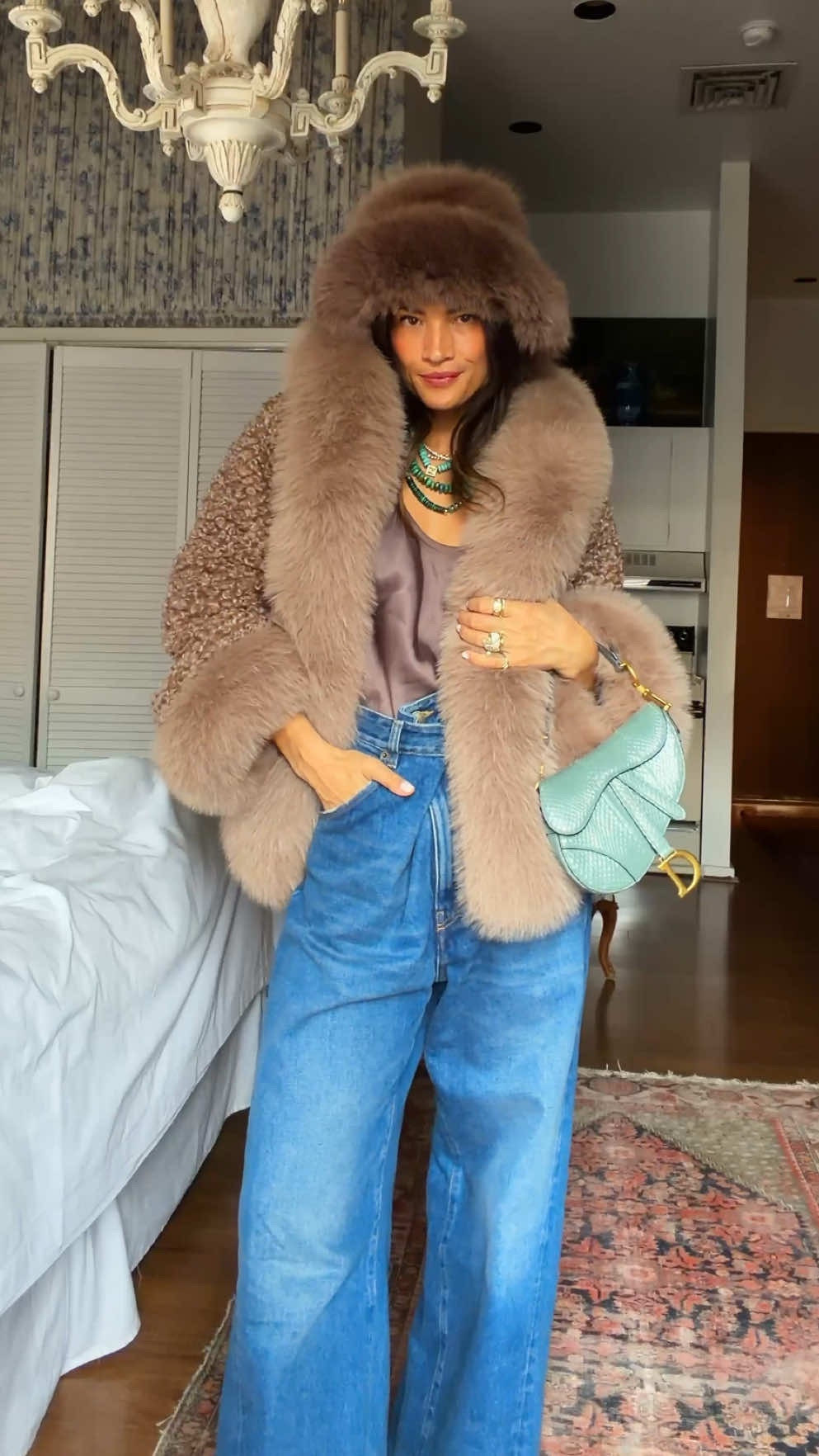 Snug as a bug🐛 #GRWM #getdressedwithme

#LTKdayinmylife #LTKootd #LTKgrwm