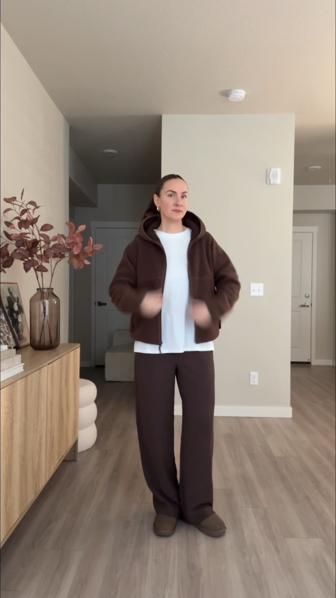 amazon brown fleece jacket 

ps aritzia is on major sale.  linked things i own and love 