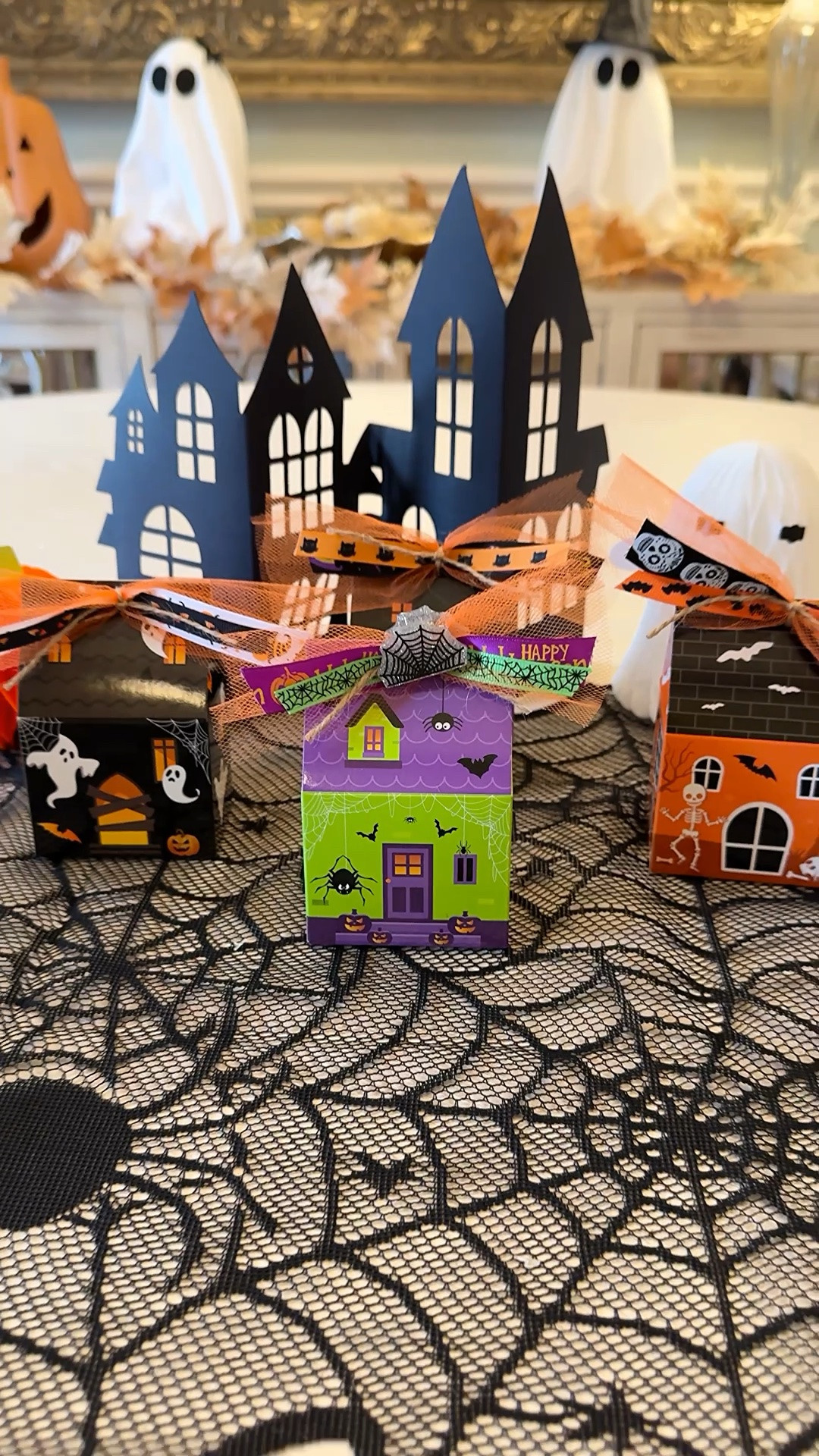 🎃 The cutest Halloween treats for a crowd! These haunted-house boxes are perfect for classroom treats, teacher gifts, party favors & little spooky surprises. 👻 Add treats, ribbon and a little pizzazz! 🎀✨

#HalloweenTreats #HalloweenGiftIdeas #ClassroomTreats #TeacherGiftIdeas #HalloweenPartyFavors #BooBasket #Halloween
#HalloweenDIY