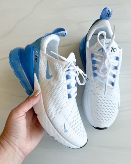 Nike sneakers


Blue sneakers  athletic shoes  women’s sneakers  Nike  Nike sneakers  running shoes  the recruiter mom  

#LTKshoecrush #LTKfitness