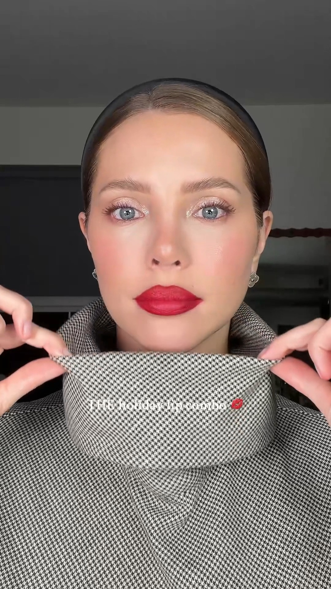 Holiday lip combo! Liner in traced out & lipstick in betise 