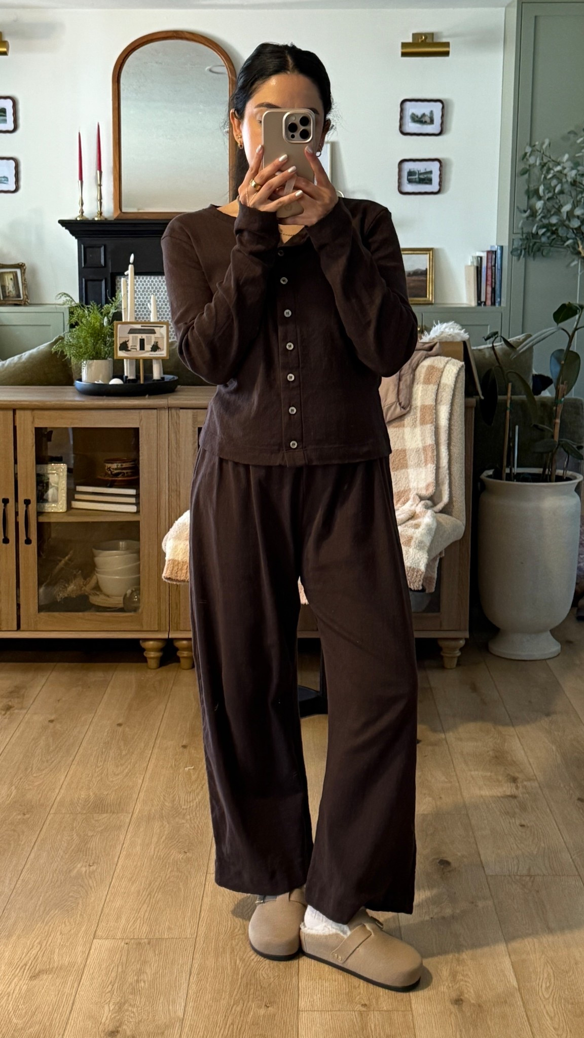 Wearing my true size, runs a little big 


Cotton outfit, cotton clothing, natural fabrics, natural fibers 

#LTKPetite #LTKFindsUnder100