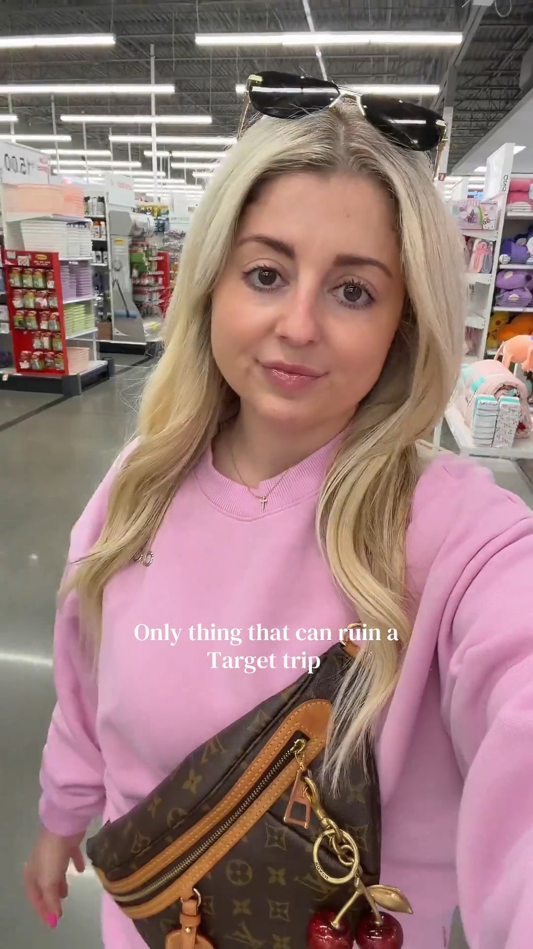 OOTD 
Small alo set
Camo hoodie 

#LTKootd