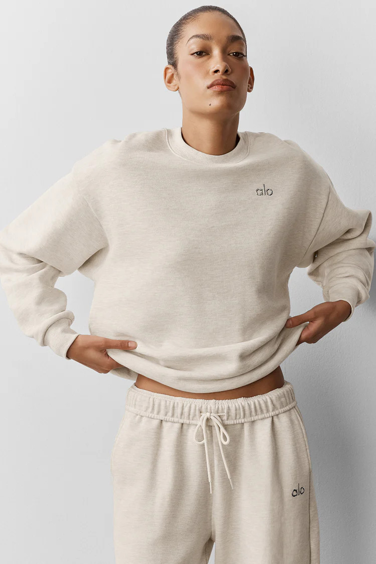 Accolade Crew Neck Pullover | Alo Yoga (US)