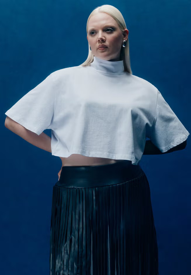 Mock Neck Crop Tee | Eloquii