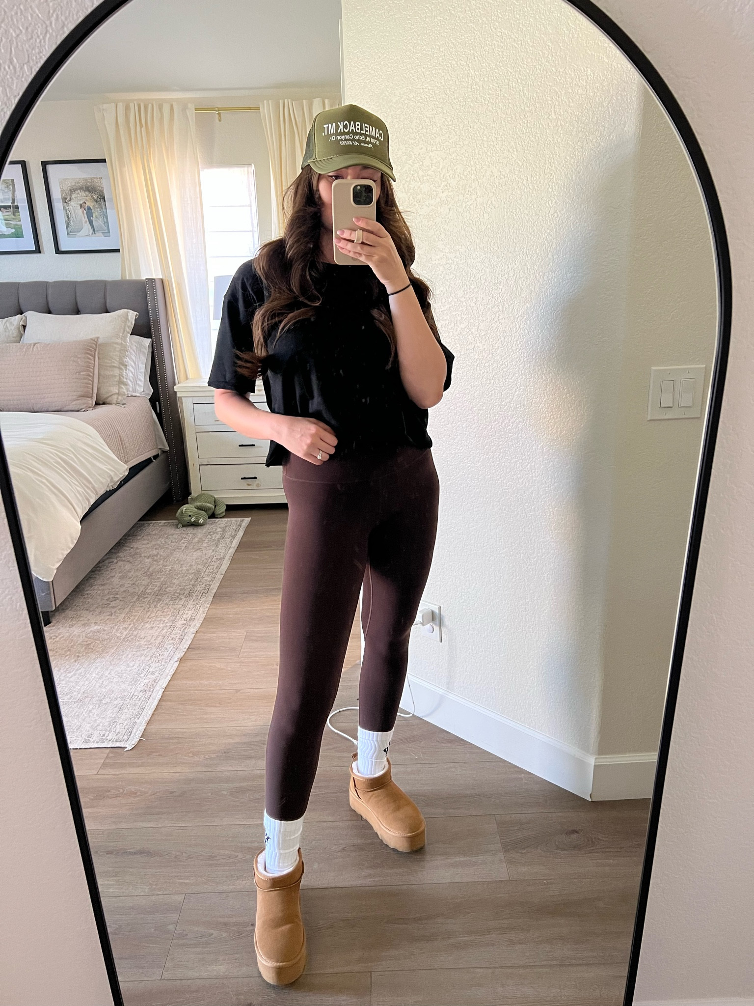 Wearing true size in top and leggings and shoes. 

#LTKfindsunder50 #LTKsalealert #LTKfindsunder100