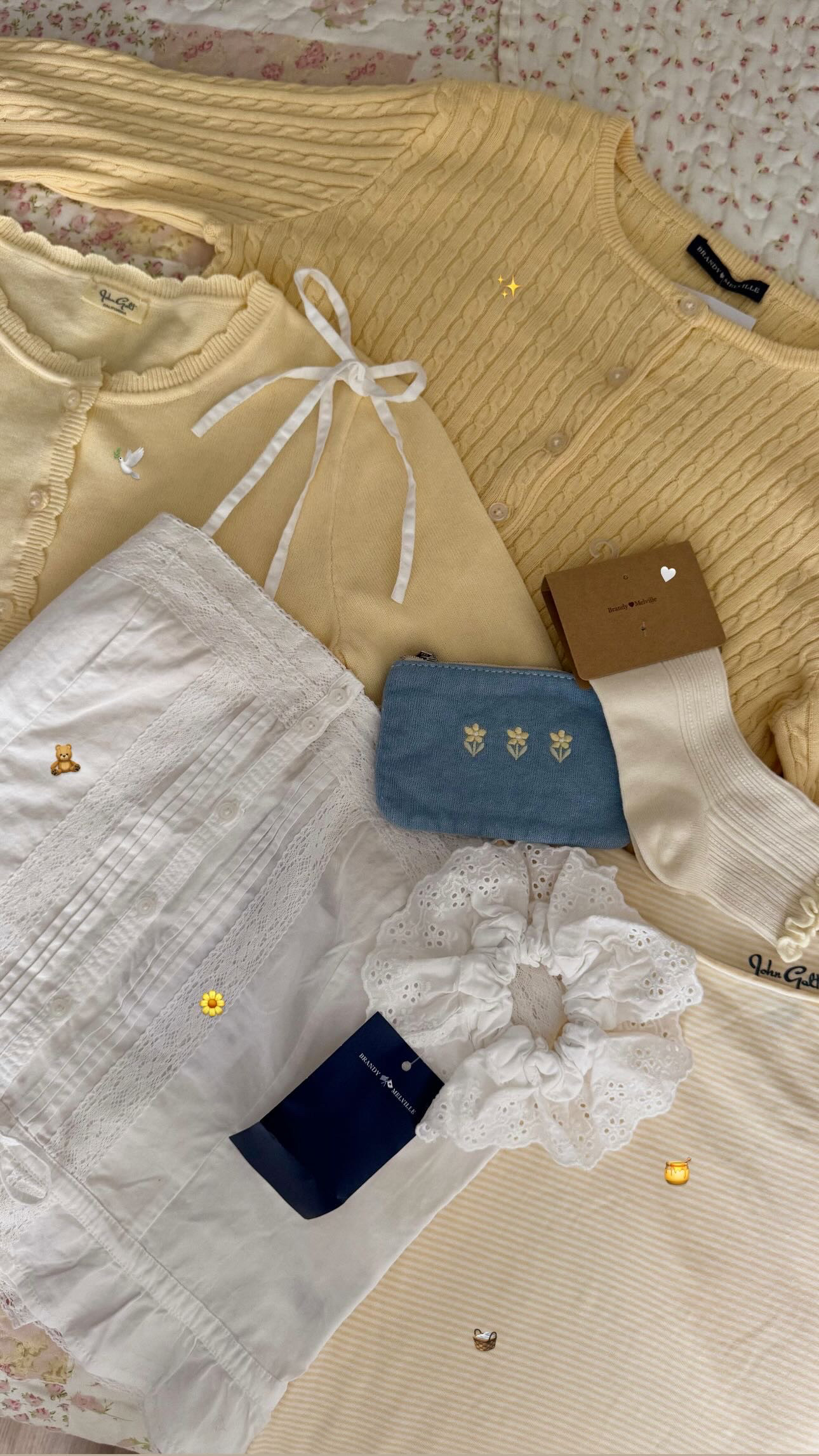 SoHo brandy melville haul <3 similar products linked through PacSun! #brandymelville 
 