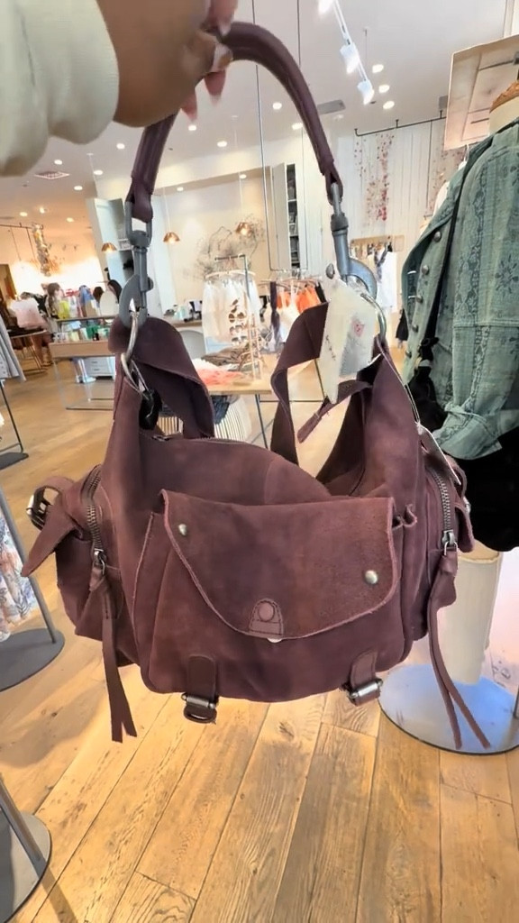 Beautiful suede bag! I love the versatility of the cargo style! Shoulder or crossbody ! Look at that slouch!

#LTKItBag