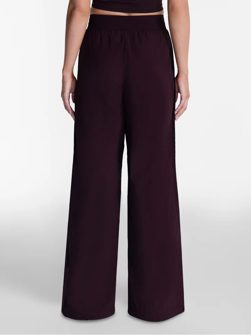 Avia Women's and Women's Plus Crinkle Pants with Pleated Knees, 30" Inseam, Sizes XS-4X | Walmart (US)