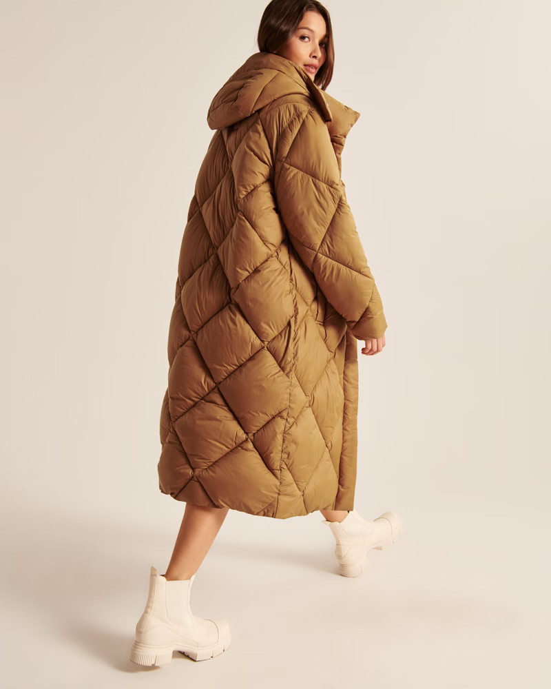 Women's A&F Ultra Long Quilted Puffer | Women's Coats & Jackets | Abercrombie.com | Abercrombie & Fitch (US)