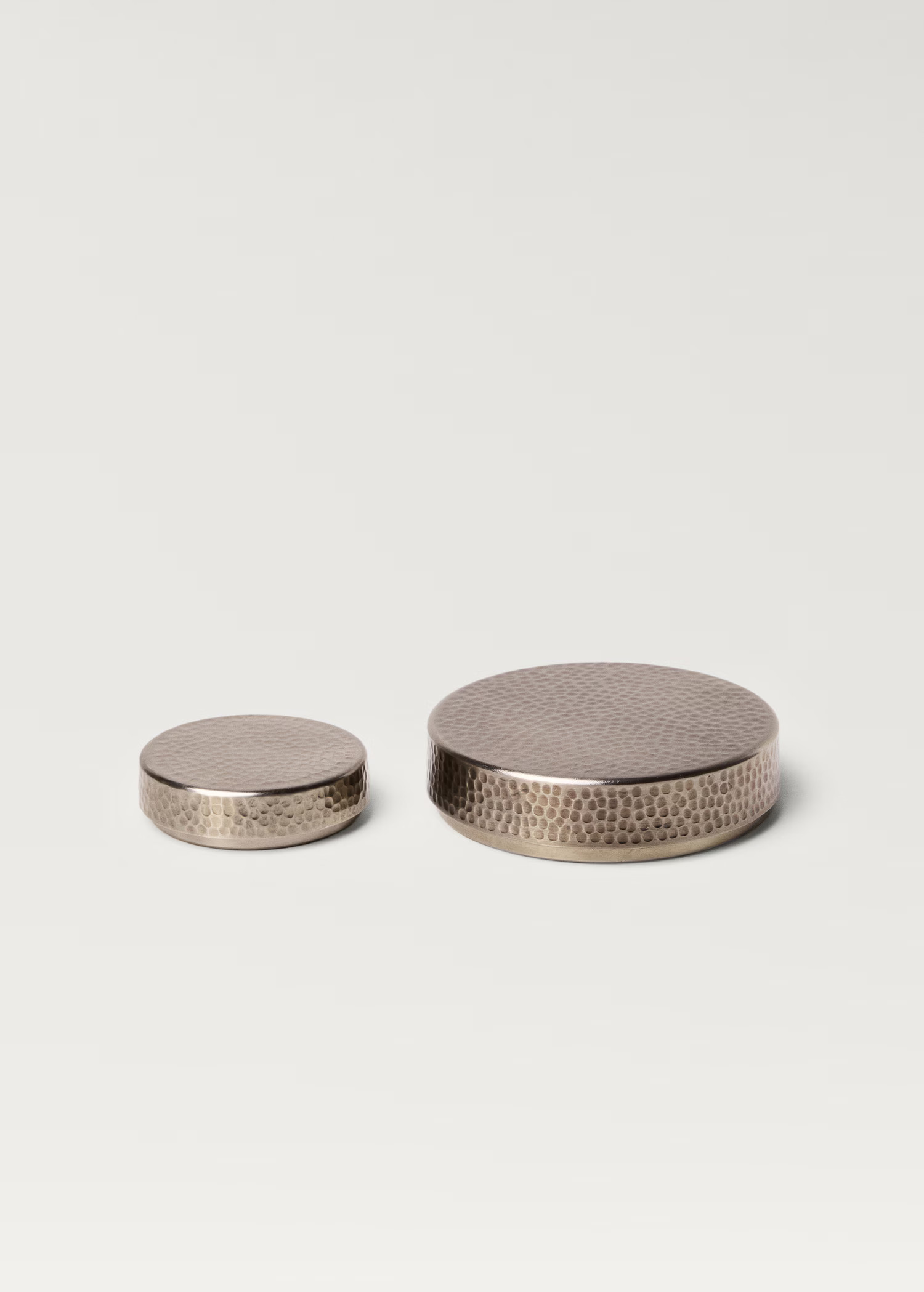 Medium hammered metal box - Home | MANGO USA | Mango (US/MX/AU)