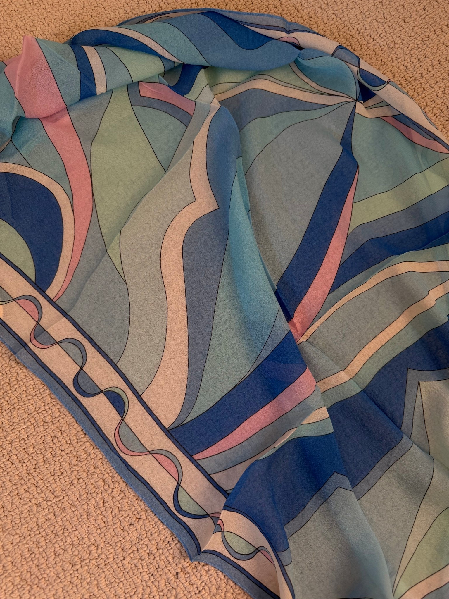 It’s giving Pucci summer

#LTKootd #LTKTravel #LTKSwim