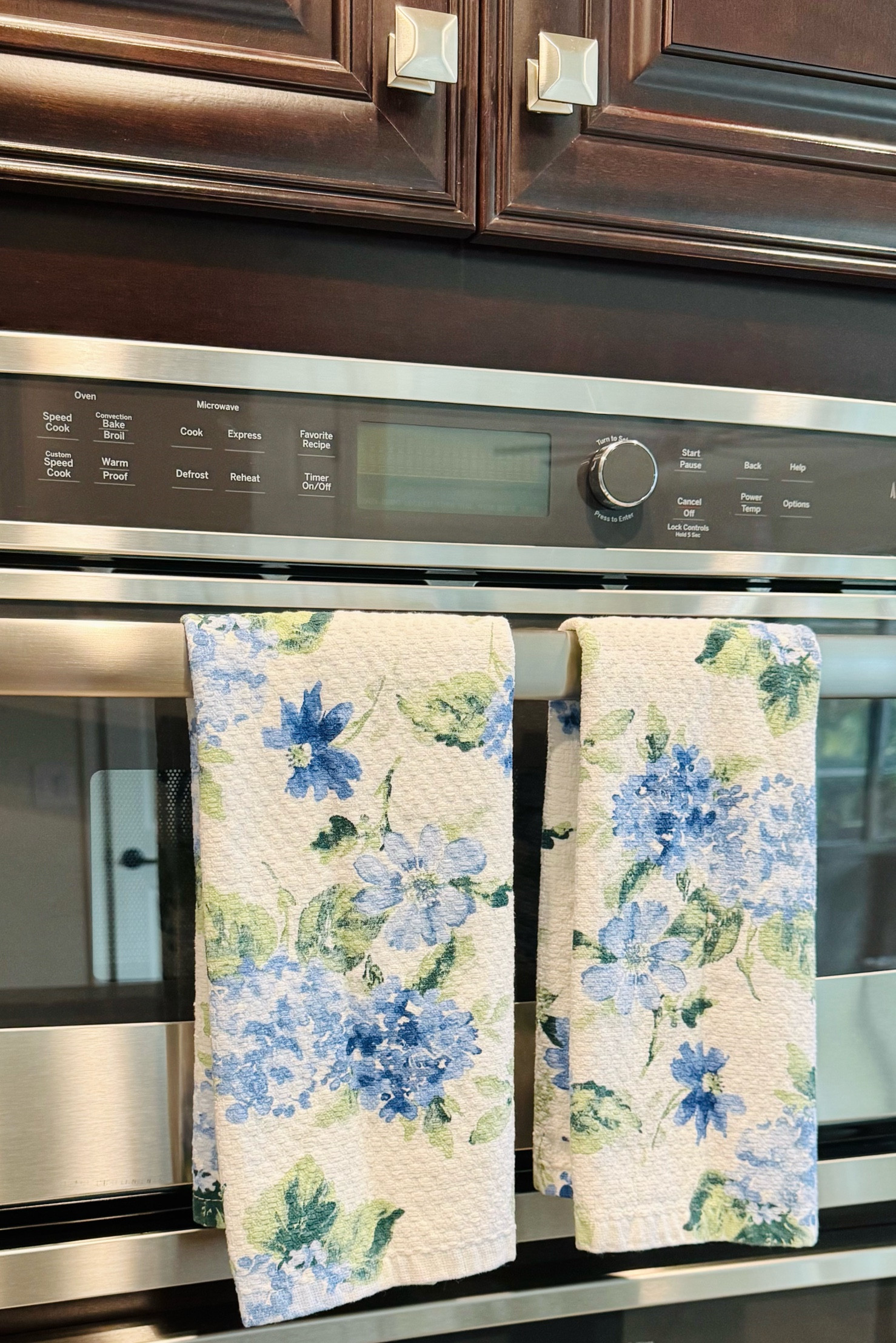PRETTY KITCHEN TOWELS

Kitchen Essentials | Spring Kitchen Refresh | Kitchen Decor | Home Refresh | Martha Stewart Kitchen Towels  #amazonhome #amazonfinds

#LTKHome #LTKFindsUnder50 #LTKSaleAlert