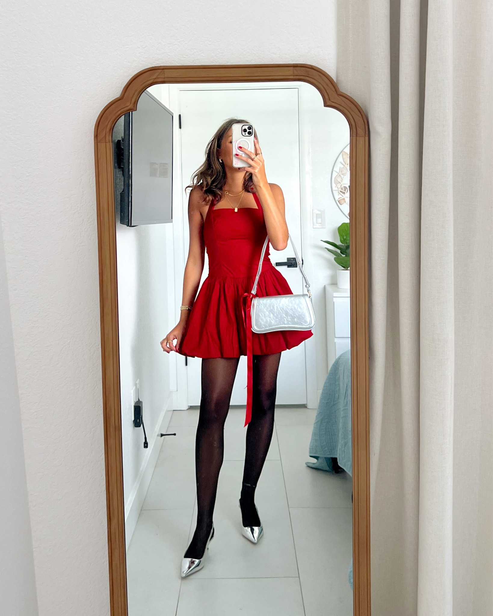 new holiday outfit ideas from Hollister. order today to get before Christmas 🎄❤️🥂 

#LTKSeasonal #LTKHoliday #LTKGiftGuide