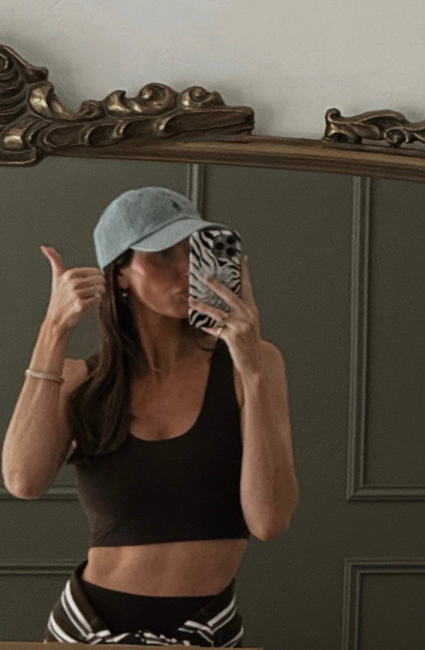 What I wore to install wallpaper in our dining nook. Stripes , denim and a brown athletic set 🫶🏼

#LTKgrwm #LTKTall #LTKActive