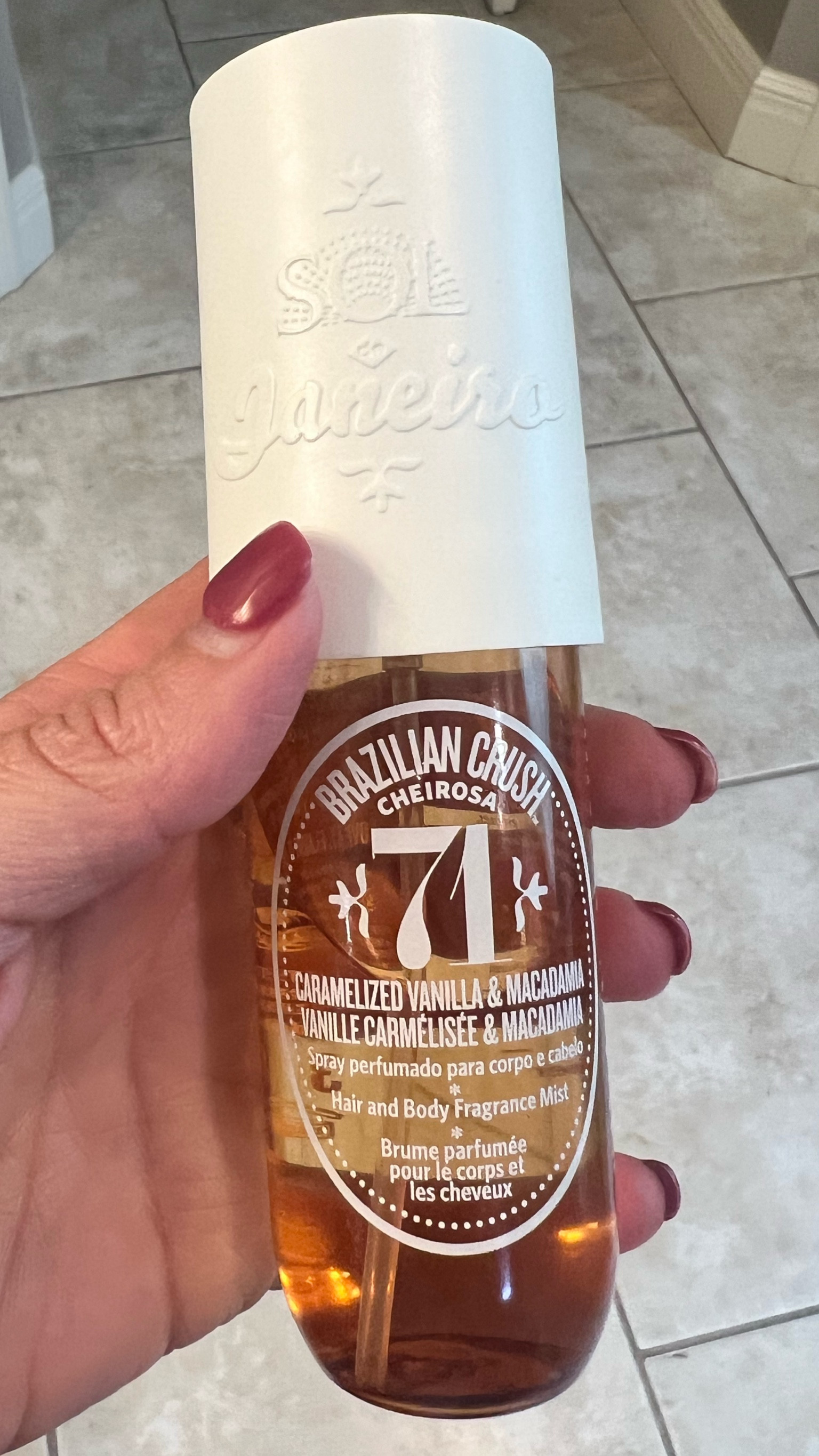 71 is the Perfect fall 🍁🍂scent!! Love me some Brazilian Crush 🤍 
#soldejanero 
#crazybusymama #cbmfinds 