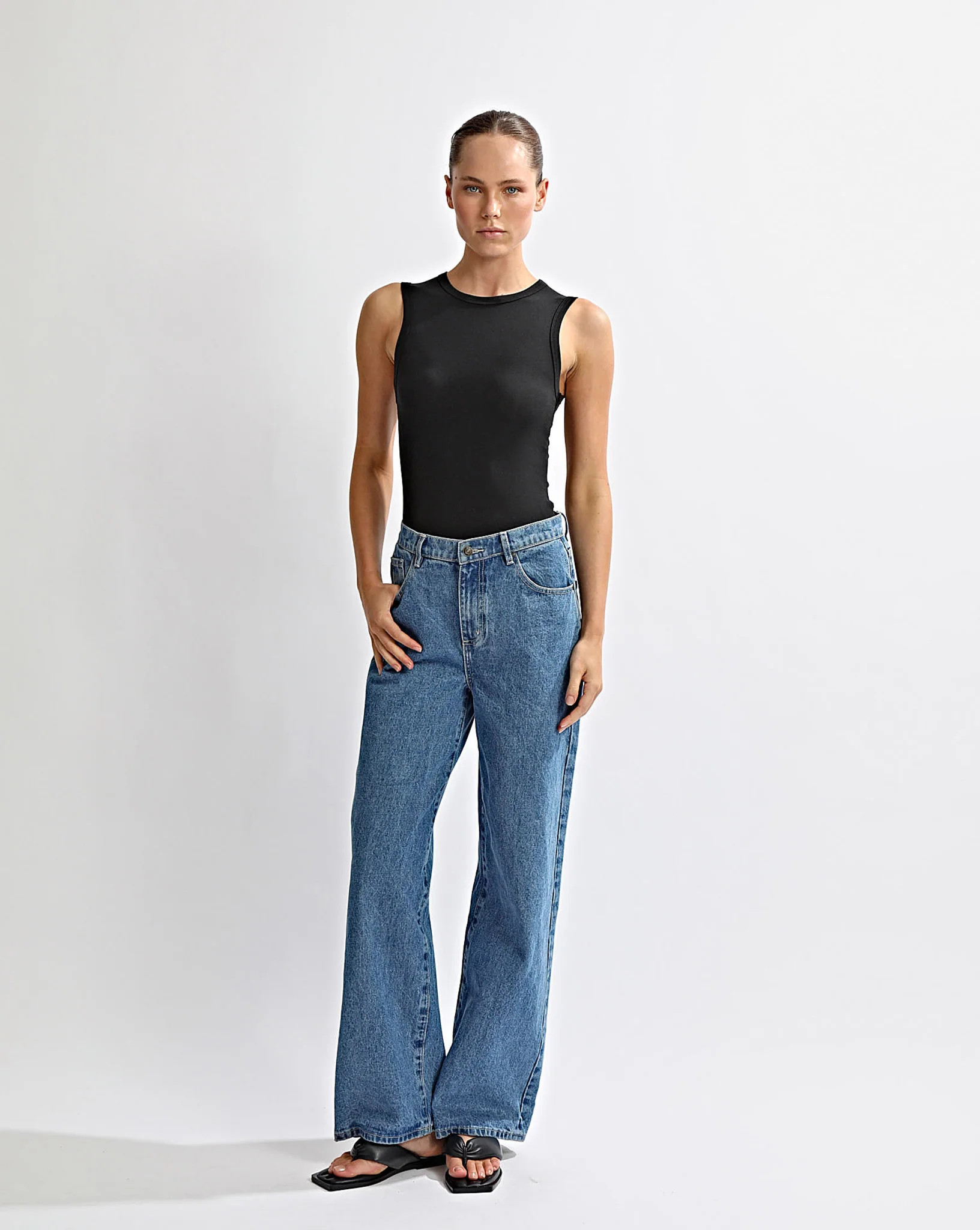 Kai Sleeveless Tee Black | One Mile