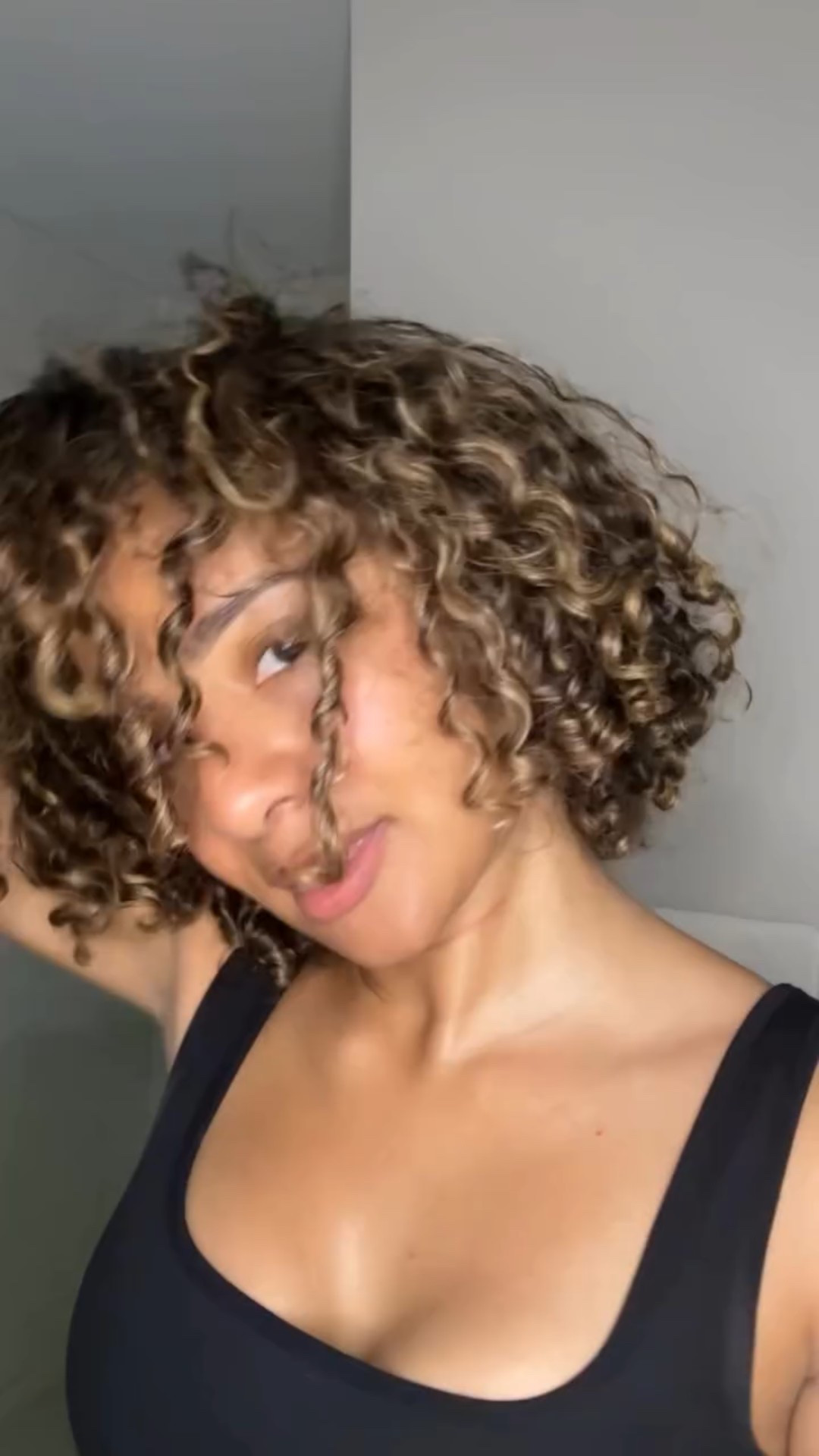 👩🏽‍🦱 LOVING MY CURLS 🤤🥹 - ✨Damage Shield  Shampoo,  Protective Conditioner & leave in Molecular repair hair mask @k18hair

✨Curls Gel & hair mist @maka_usa