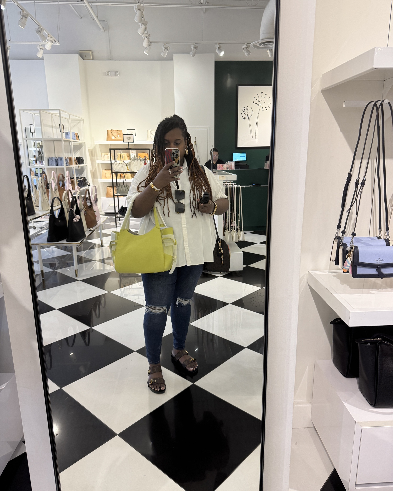 Kate spade outlet bags!! Swipe to see more! #katespade #katespadebag #katespadeoutlet 