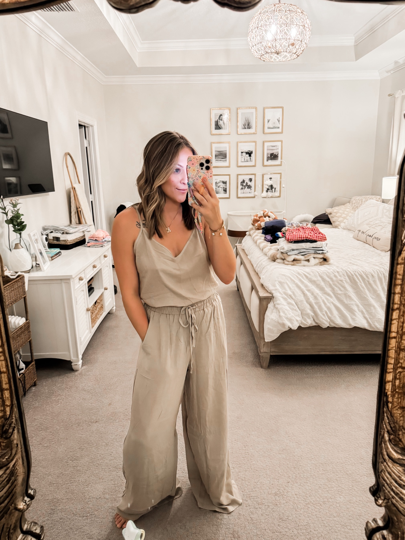 Lightweight lien set only $14.99 // wearing size medium for more oversized fit 

#LTKStyleTip