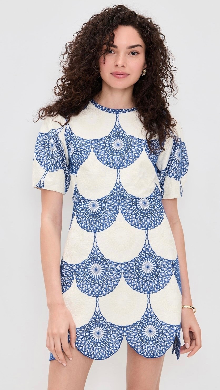 This dress is insanely gorgeous! 

#LTKSeasonal #LTKgrwm #LTKootd