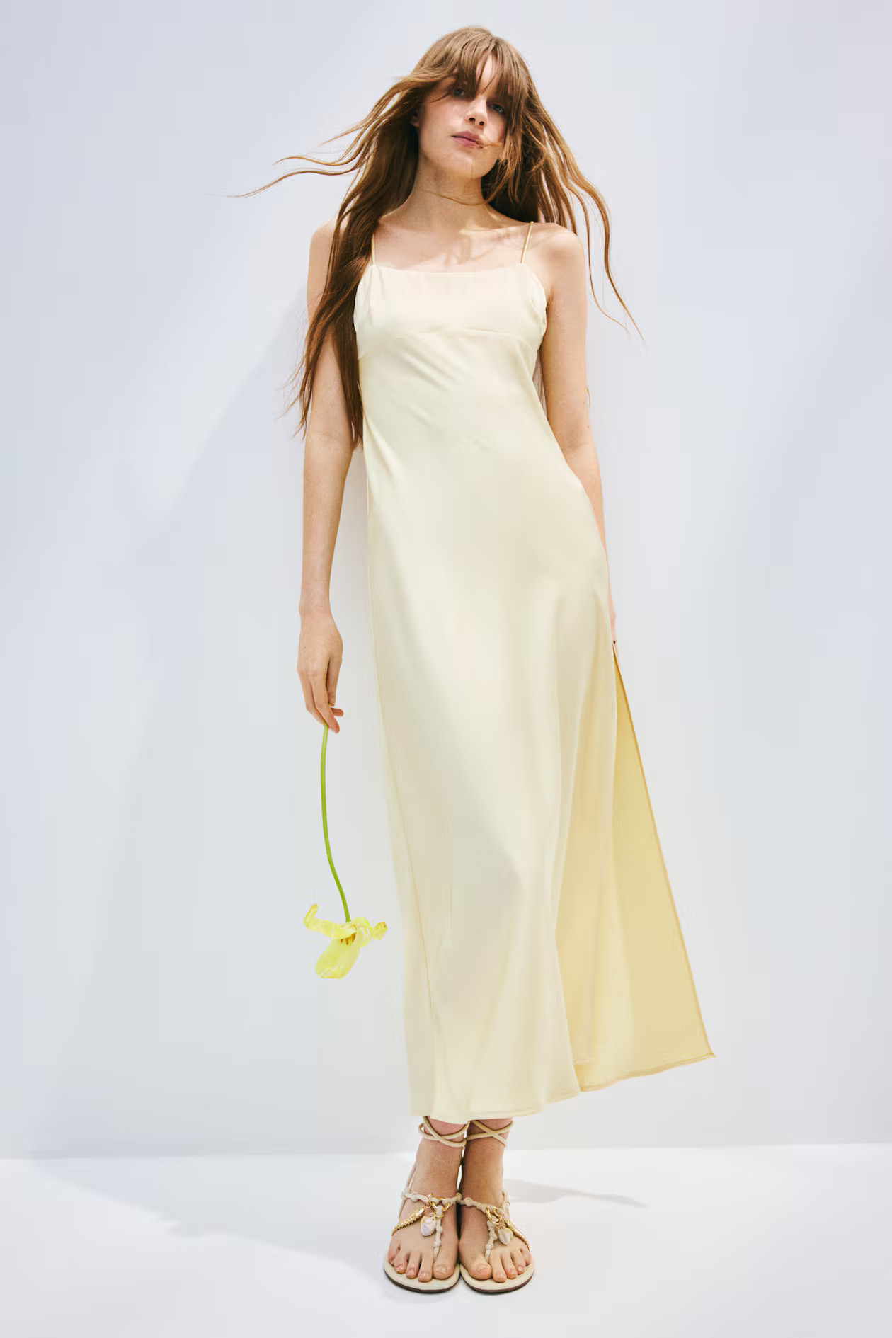 Tie-detail maxi dress | H&M (UK, MY, IN, SG, PH, TW, HK)