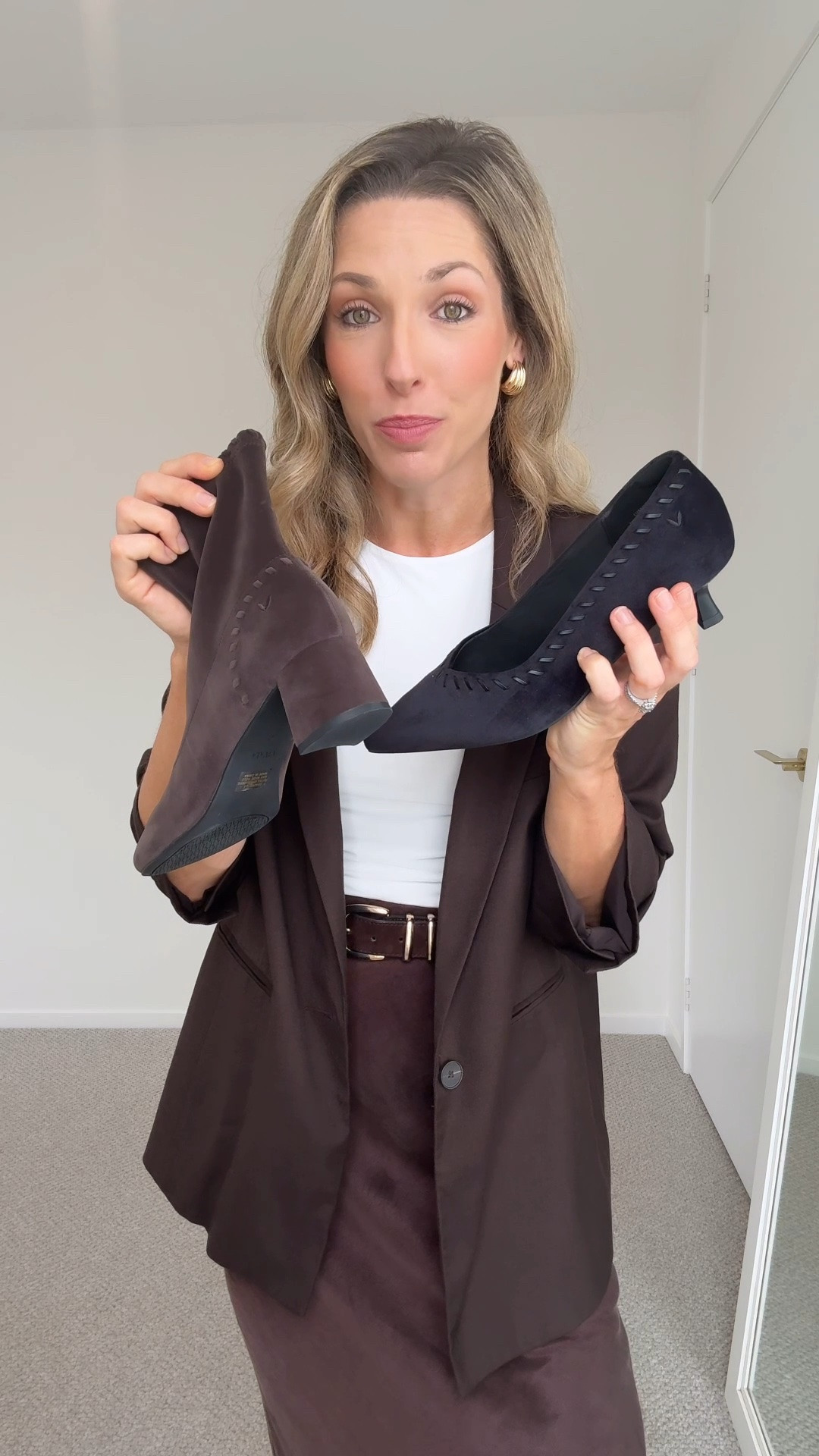 Work shoes that look good AND are actually comfortable 🙌🏼
Wearing the Rhoda boots and Scarlett heels from VIVAIA - two classic styles I can wear with so many of my work outfits. 🤎🖤
Linking both pairs here!

#LTKaustralia #LTKautumn #LTKshoes